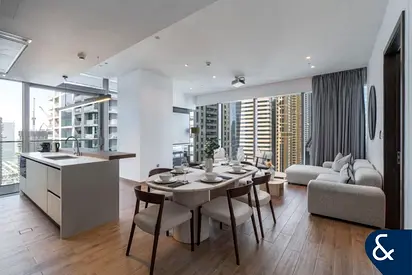 Large Layout | 2 Bedroom | Vacant