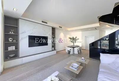 Luxury 4 BR | Rooftop Pool | Multiple Cheques