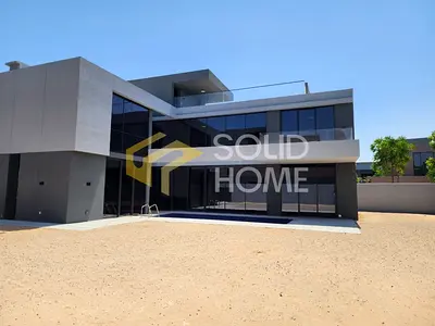 Luxury Villa | Below OP | Massive Plot