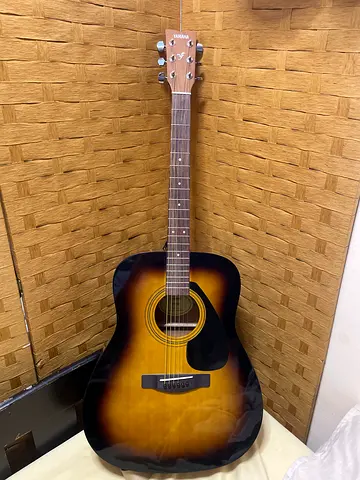 Yamaha F310 Acoustic Guitar