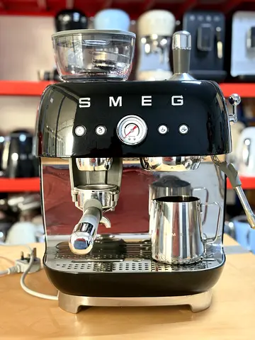 Smeg Coffee Machine. EGF03