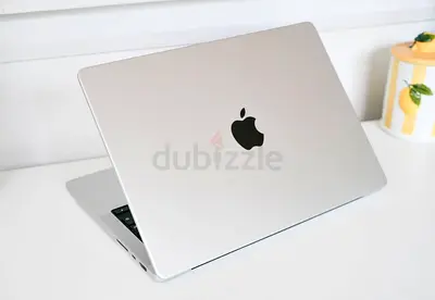 MacBook Pro 14" M5 Pro | 24GB | 1TB | Silver | Only 4 Battery Cycles
