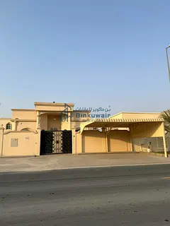 *Villa for Rent in Al Rahmaniya - Sharjah* Located on the main street