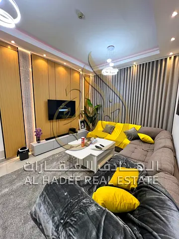 Freehold | New hotel-style furnishings | Private parking | Ultra-deluxe | Fully renovated