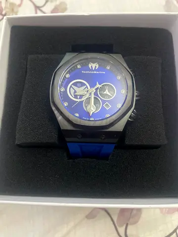 Techno marine Men's blue sport analog wristwatch with silicone strap