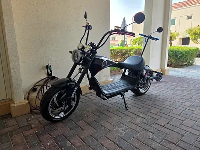 Electric Cruiser Scooter — Low Mileage, Perfect Condition