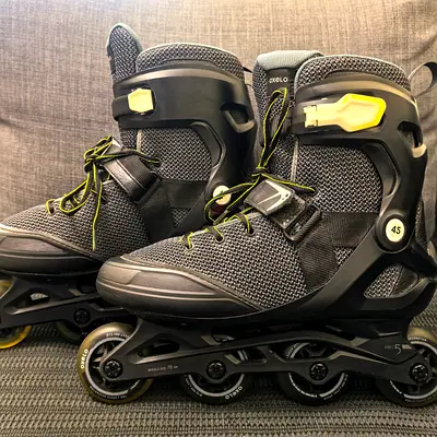Oxelo Adult Fit100 Fitness Inline Skates adjustable size 45 — used once, inside room only