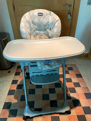 Chicco baby high chair seat insert with straps - light grey leaf print