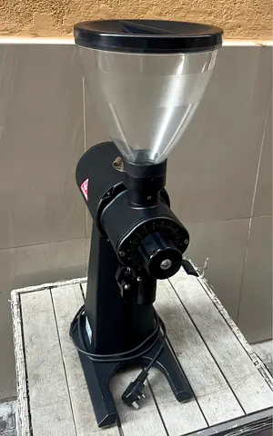 MAHLKONIG MATTE BLACK DELI STYLE Electric Coffee Grinder with Large Hopper - Used