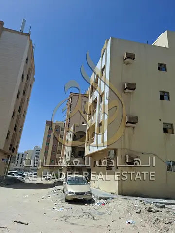 دخل استثماري مميز وتأجير كامل