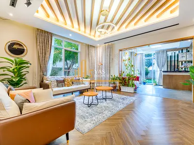 Fully Upgraded Villa| Exclusive |Landscaped Garden