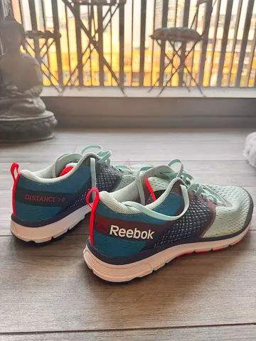 NEW! Reebok women's running shoes, size 41; light green with coral accents
