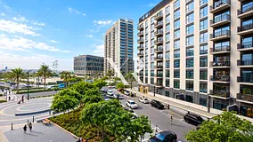EXPANSIVE LAYOUT | PRIME ADDRESS | BEST PRICE