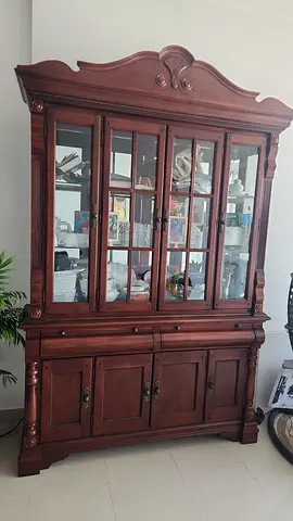 Solid Wood Glass Display Cabinet / China Cabinet - Classic Design