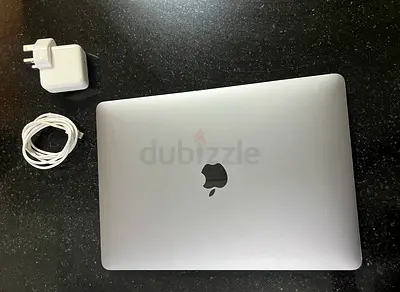 Apple MacBook Air with charger - 8GB RAM - 512GB - Good condition