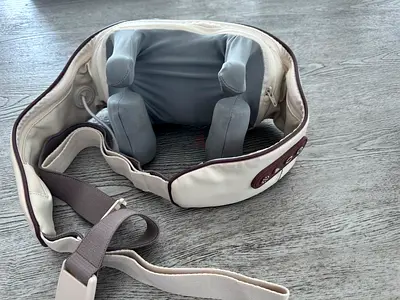 Shiatsu Neck & Shoulder Massager Lightly Used