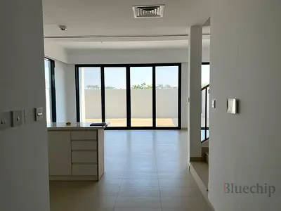 Bright & Spacious | Peaceful Community |Signal Row