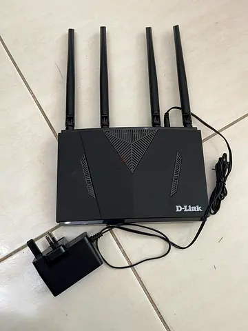 D-Link DWR-M960 4G LTE Dual Band Router - Good Working Condition