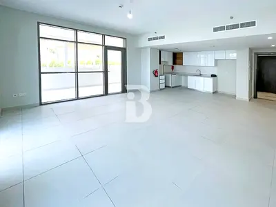 Spacious 2BR | Balcony | Prime Investment |