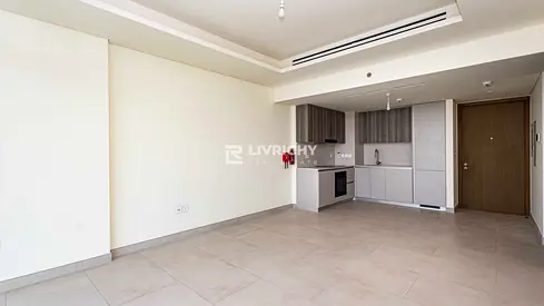 BRAND NEW | MODERN LAYOUT | PRIME CITYWALK