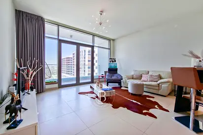 Desiner Furnished I Spacious Layout I 1BR
