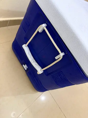 Cosmoplast coolbox 127 litres