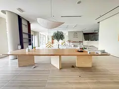 30 days free luxury shop on the road 25 kw electricity power ready to move easy access Dubai only je