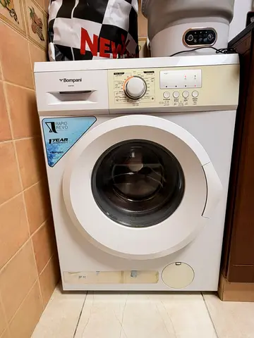 Bompani Front Load Washing Machine – Good Working Condition