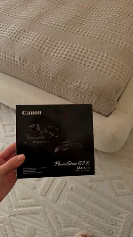 Canon g7x mark iii /light usage / perfect condition