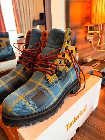 Timberland Plaid Waterproof Hiking Boots - Size (42/43)