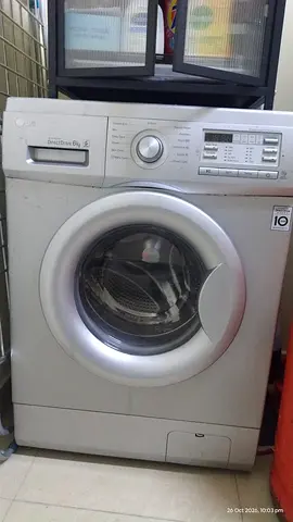 LG Front Load Washing Machine - 7kg, Silver, Good Working Condition