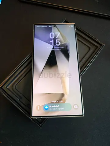 Samsung Galaxy S24 Ultra - original packaging box included