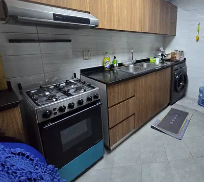 Gas Stove with Oven – Excellent Working Condition