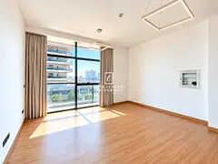 VACANT | BRIGHT & SPACIOUS | GOLF VIEW