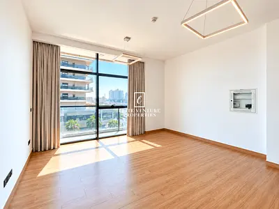 VACANT | BRIGHT & SPACIOUS | GOLF VIEW
