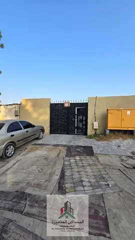 For Sale: House in Al Qadisiyah, divided into 4 separate units, with a total area of 7,200 sq. ft.