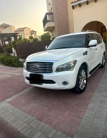 2014 Infiniti QX80 照片 1
