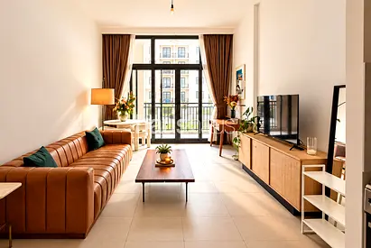 Fully Furnished | Vacant | Courtyard Views