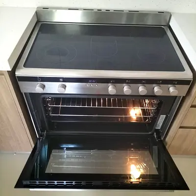 Siemens 5 Hobs Electric Ceramic Cooking Range size 90cm Exellent Condition