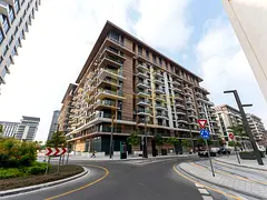 LUXURY 3-BEDROOM APARTMENT WITH AN ADDITIONAL MASTER SUITE | PRIME CITY WALK LOCATION