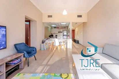 المدينة الرياضية 1BR | البرج الأوروبي | مفروشة | شرفة وإطلالة على المدينة