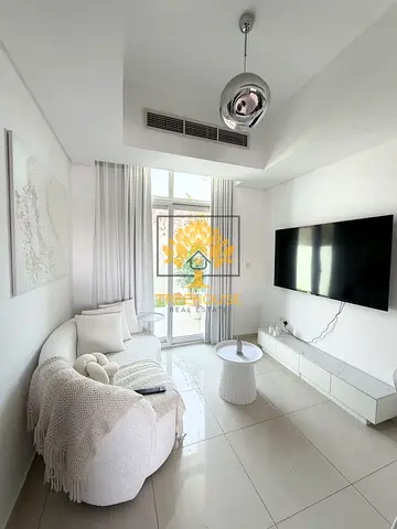 ELEGANT 4BR VILLA | FULLY FURNISHED | PRIME LOCATION