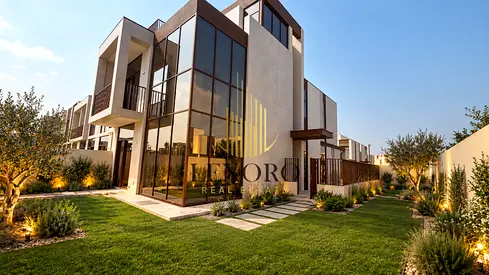 Lagoon Facing | 4 G+2 | Near Amenities