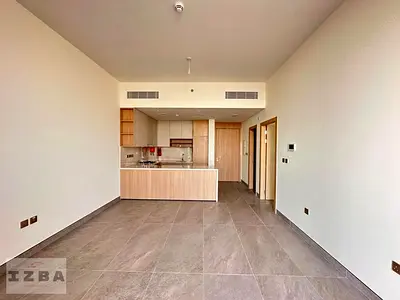 1-Bed Apartment | Pool & Skyline Views | Open-Plan Kitchen