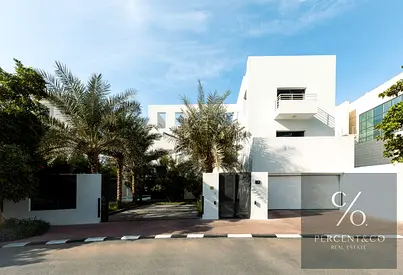 6-Bedroom Luxury Villa | Fully Renovated | Pool