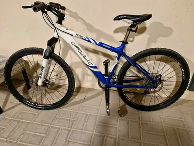 Mountain Bike - Fuji Nevada 1.0 - 17" Fuji frame blueprint