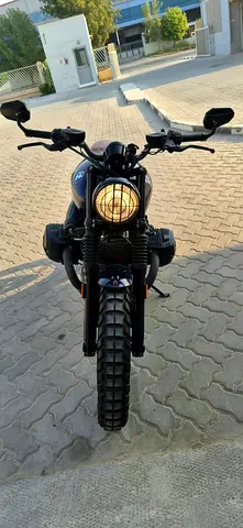 BMW RNINE T