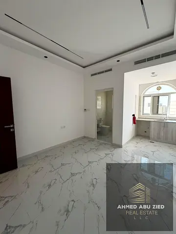 استوديو مميز للإيجار السنوي بالعالية عجمان، بتصميم عملي وتكييف مركزي، قرب شارع الشيخ محمد بن زايد، موقع حيوي وسهولة تنقل، بسعر 23 ألف درهم على 4 دفعات