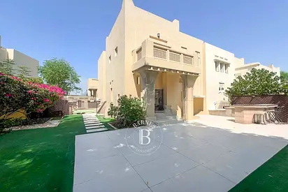 EXCLUSIVE | Upgraded | 3 Bed + Maids | Near Pool