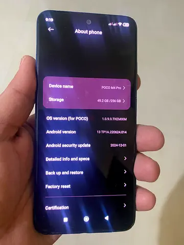 Xiaomi Poco M4 Pro 4G dual sim back broke and shad 256gb 8gb no waste time please  That phone extra